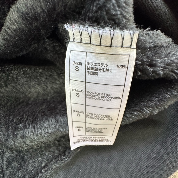 Disney Parks Velour Plush Fleece Mickey Mouse Pullover Sweater Sweatshirt Size S - Picture 7 of 7